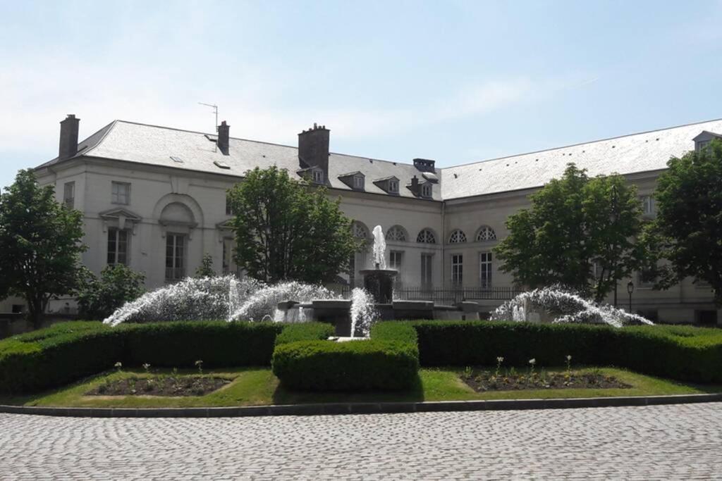 Appartement Cosy Dans Le Centre Historique Saint-Germain-en-Laye Εξωτερικό φωτογραφία