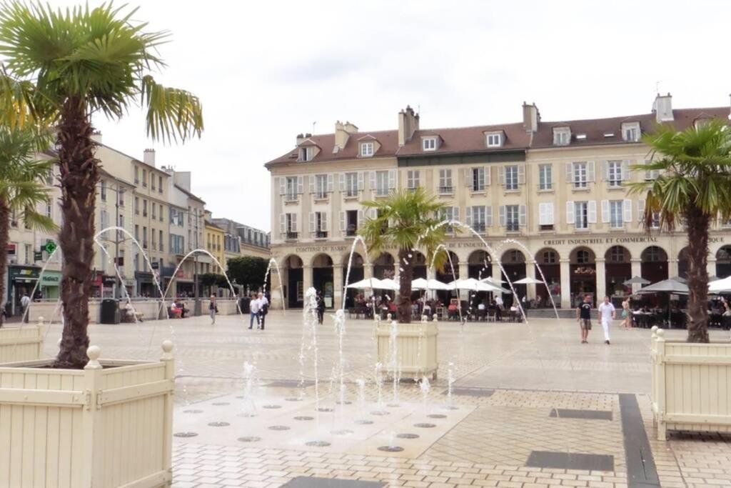Appartement Cosy Dans Le Centre Historique Saint-Germain-en-Laye Εξωτερικό φωτογραφία